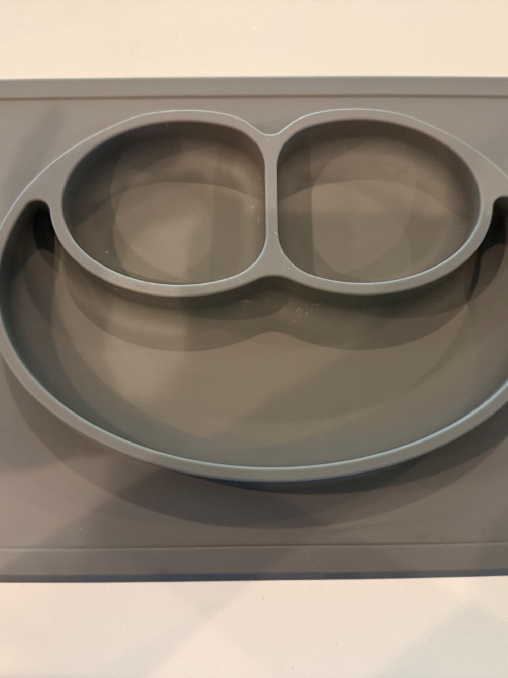 Silicone Suction Feeding Placemat in Gray for Kids